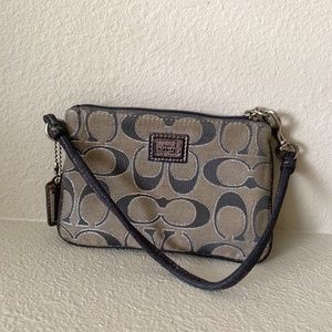Coach Poppy Wristlet